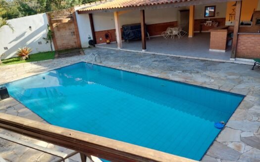 Propriedade com Duas Casas e Completa Estrutura de Lazer na Serra da Cantareira