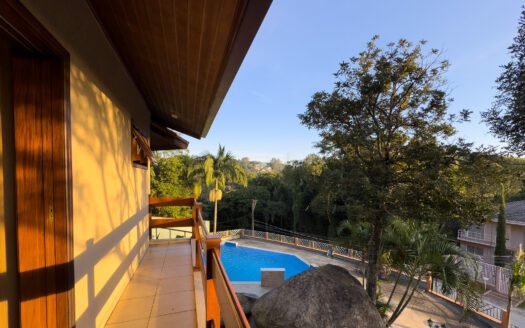 Conforto, Natureza e Localização Privilegiada – Serra da Cantareira – Condomínio Fechado.