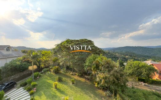 Casa em Condomínio de alto padrão na Serra da Cantareira