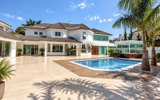 Casa sofisticada 700m2, à venda no Suíça da Cantareira